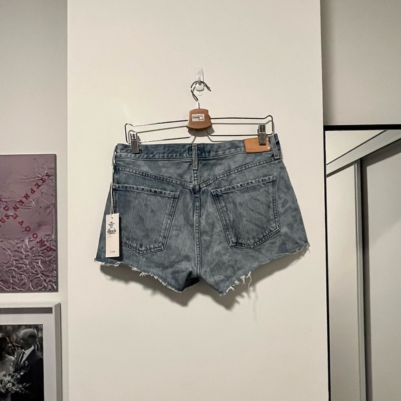 Citizens of Humanity Bree Relaxed Short in Daze - Picture 6 of 14